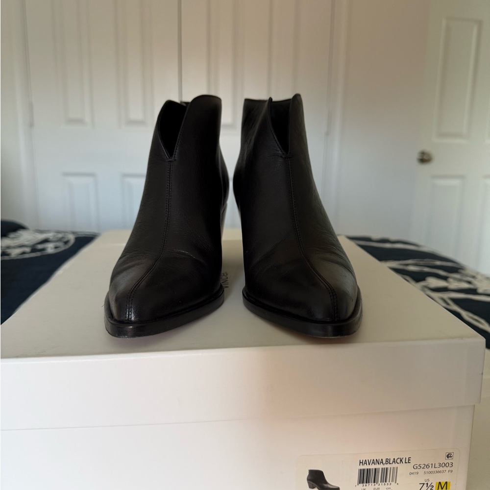Vince Havana Black Leather Booties size 7.5 excellent condition